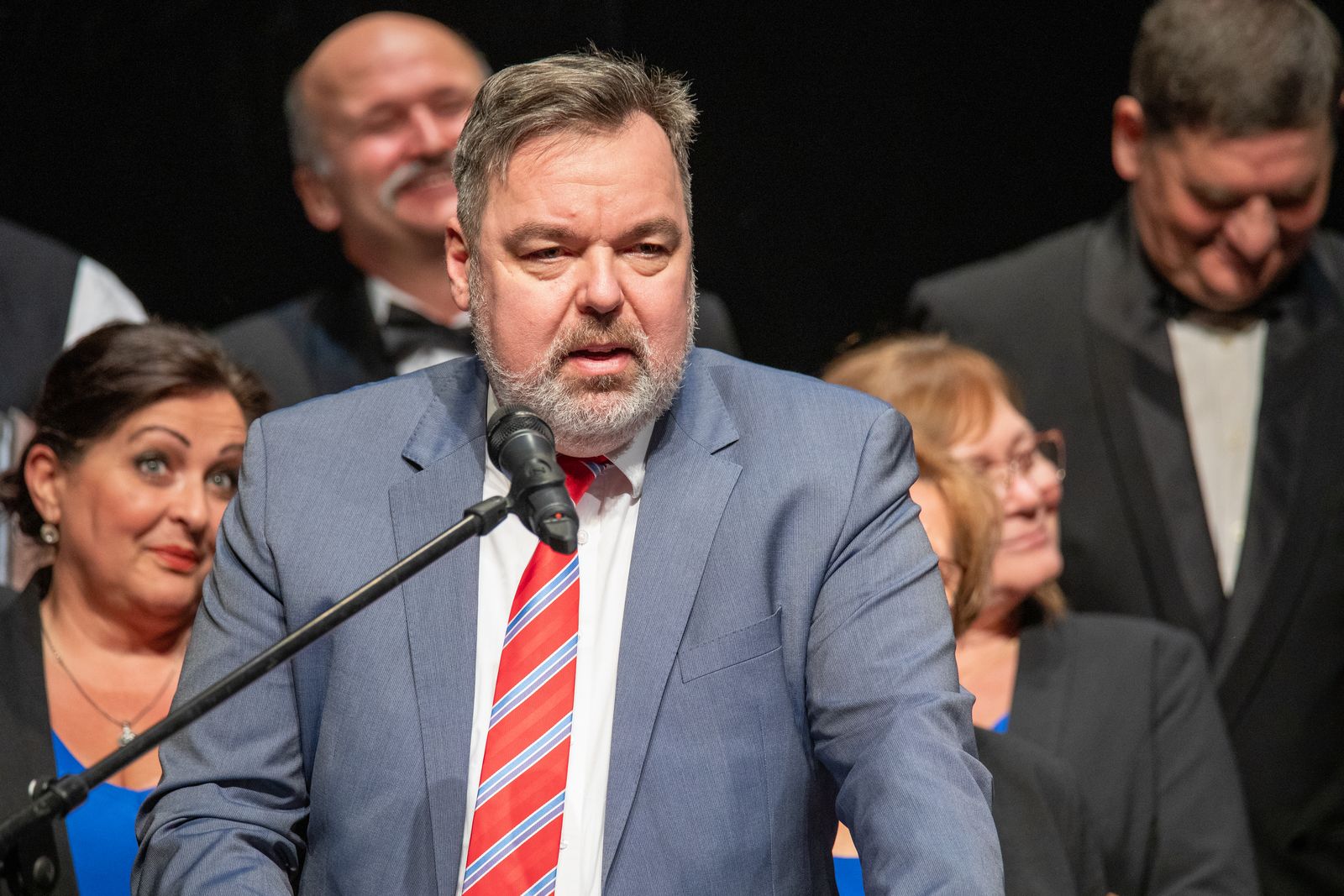Konszenzus nyomában