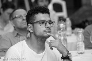 408 17b 04696 170812ps